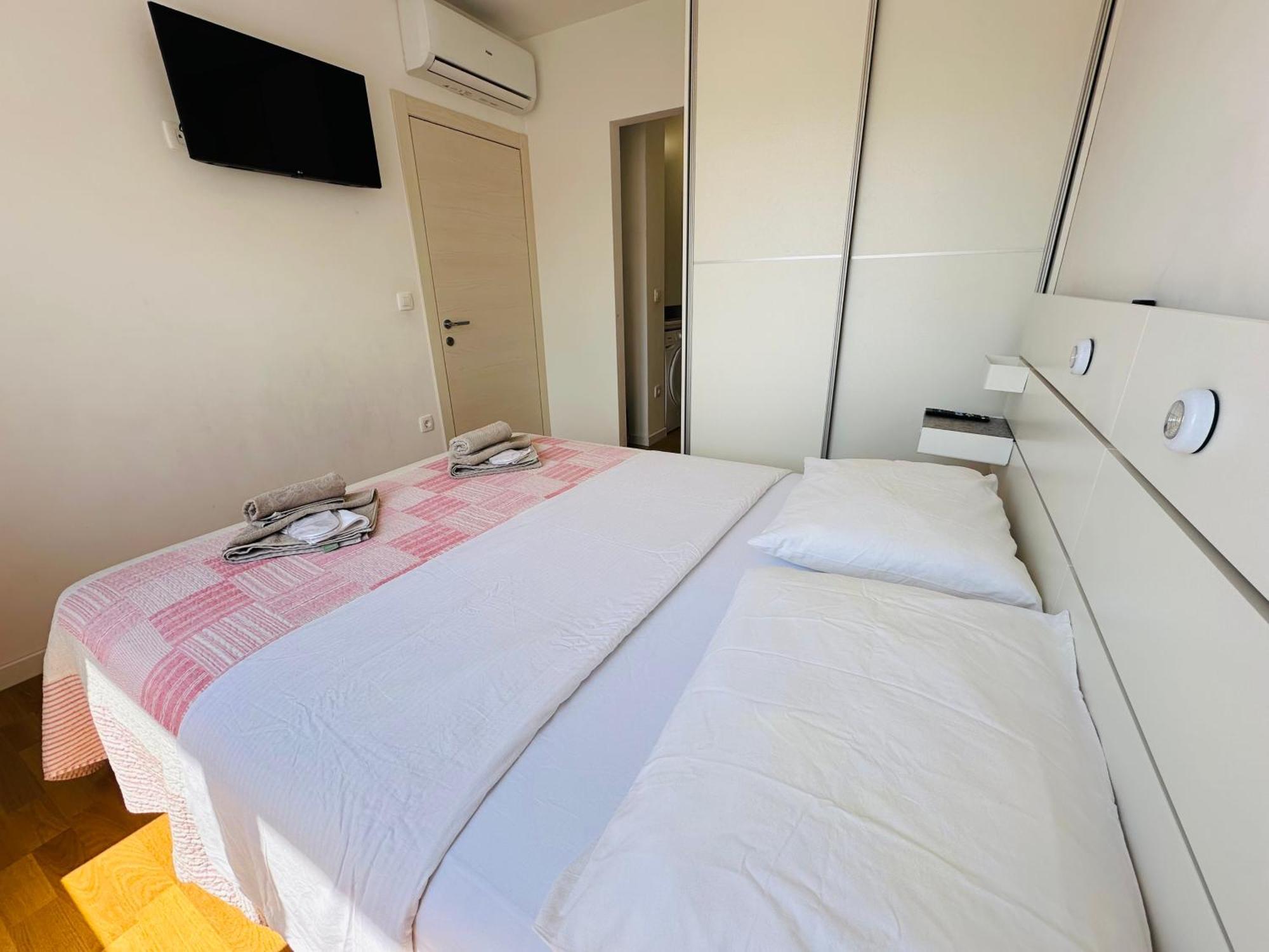 Apartment King With Private Parking Zadar Exterior photo