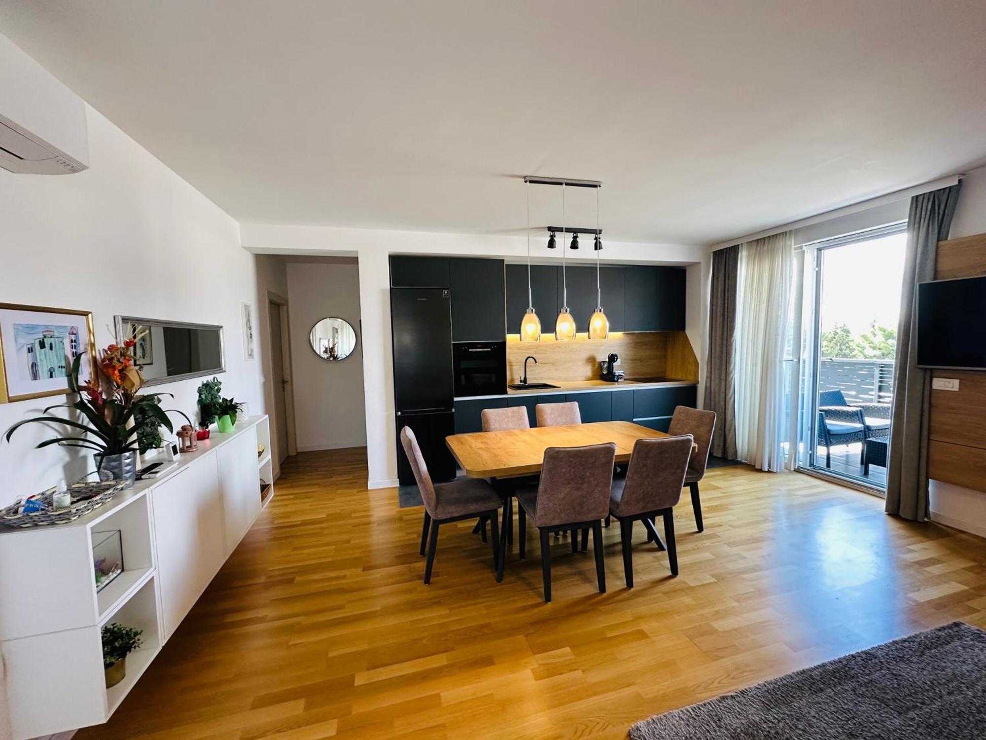 Apartment King With Private Parking Zadar Exterior photo