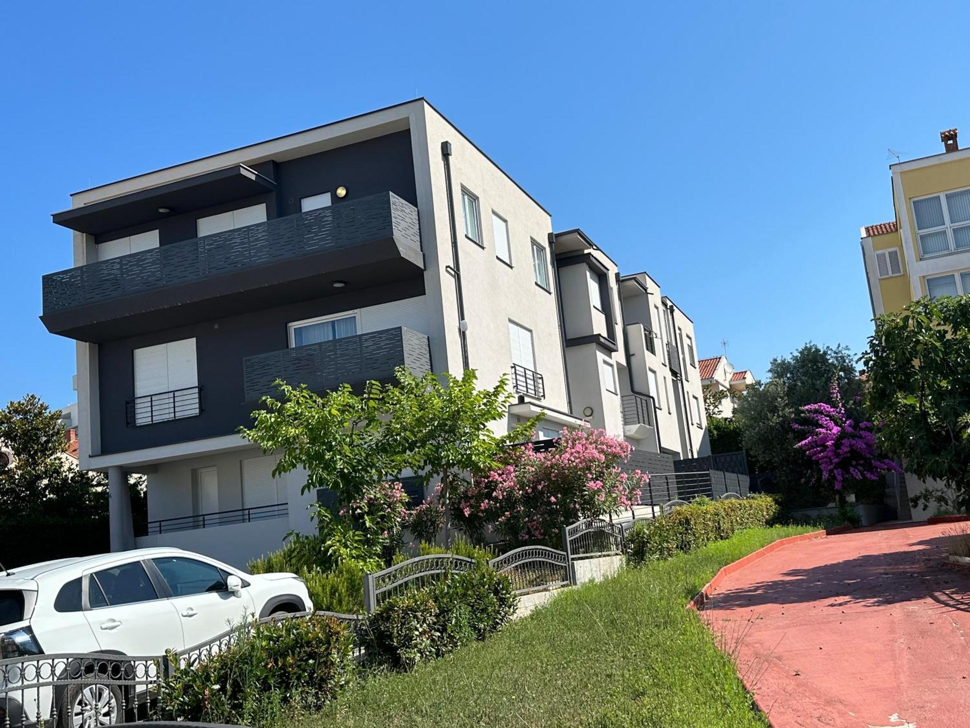 Apartment King With Private Parking Zadar Exterior photo